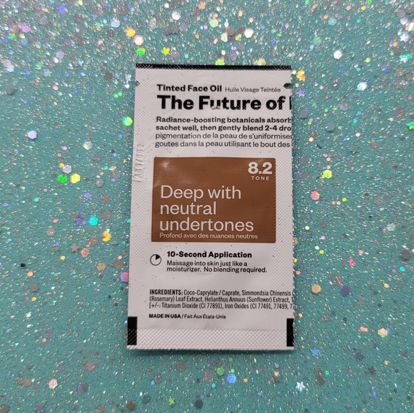 Dark Face Makeup Sample Set - Picture 13 of 16